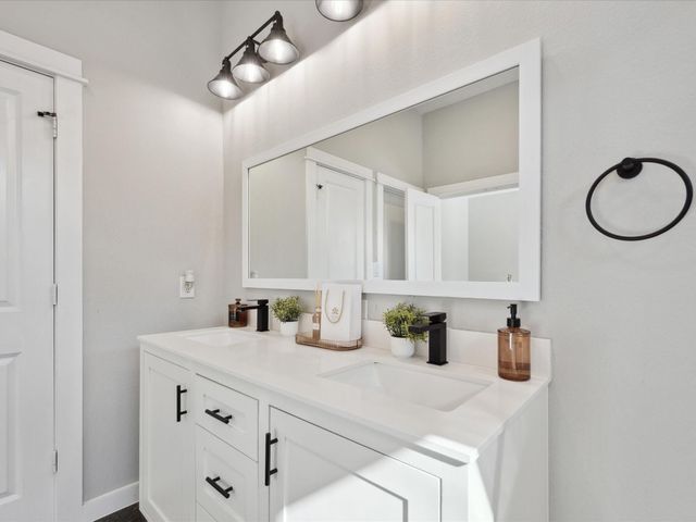 8411 Berry Brush Lane, Houston, TX 77022