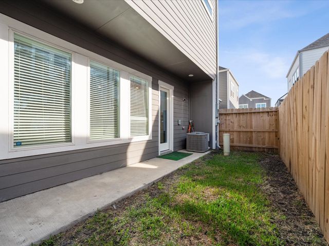 8411 Berry Brush Lane, Houston, TX 77022