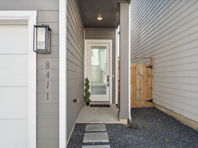 8411 Berry Brush Lane, Houston, TX 77022