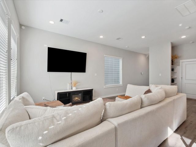 8411 Berry Brush Lane, Houston, TX 77022