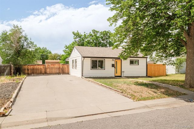 965 Lima Street, Aurora, CO 80010