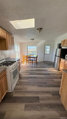 1832 E Carson City Road, Sheridan, MI 48884