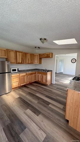 1832 E Carson City Road, Sheridan, MI 48884