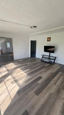 1832 E Carson City Road, Sheridan, MI 48884