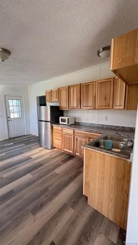 1832 E Carson City Road, Sheridan, MI 48884