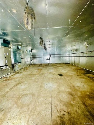 1832 E Carson City Road, Sheridan, MI 48884