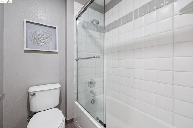6 Schooner Ct, Richmond, CA 94804