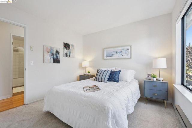 6 Schooner Ct, Richmond, CA 94804