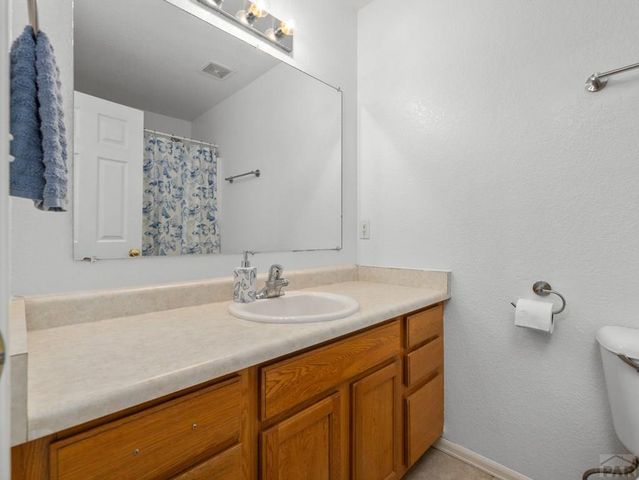 675 E McClave Dr, Pueblo, CO 81007
