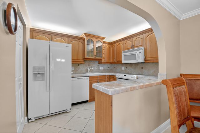 426 Pine Glen Lane A-1, Greenacres, FL 33463