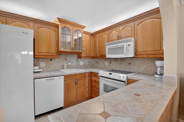 426 Pine Glen Lane A-1, Greenacres, FL 33463