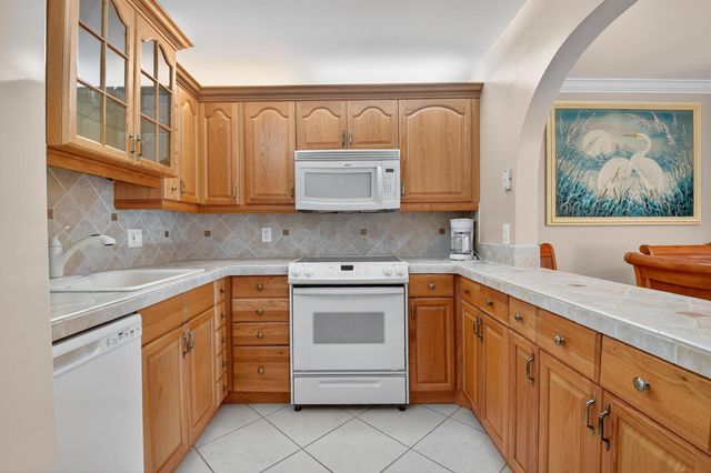 426 Pine Glen Lane A-1, Greenacres, FL 33463