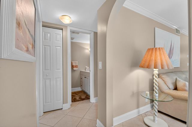 426 Pine Glen Lane A-1, Greenacres, FL 33463