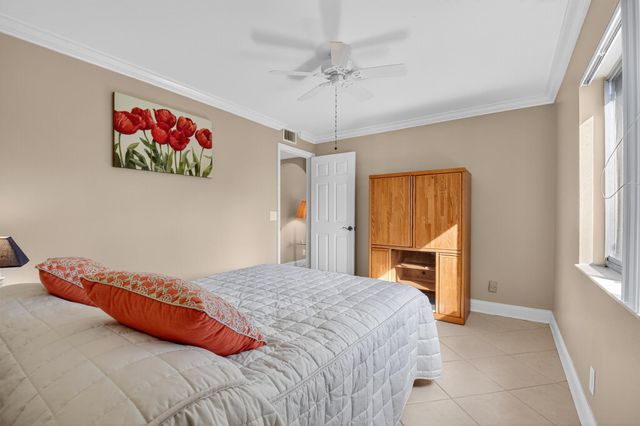 426 Pine Glen Lane A-1, Greenacres, FL 33463