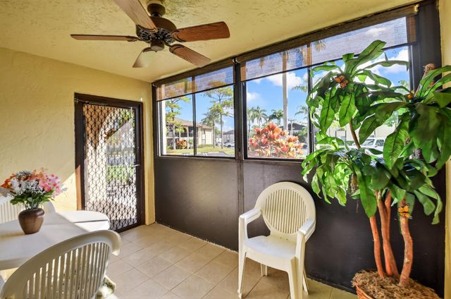 426 Pine Glen Lane A-1, Greenacres, FL 33463