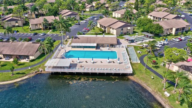 426 Pine Glen Lane A-1, Greenacres, FL 33463