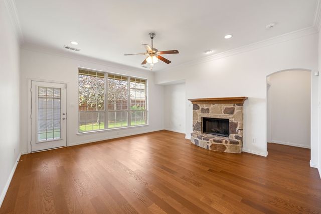 7510 Handen Drive, Rowlett, TX 75089