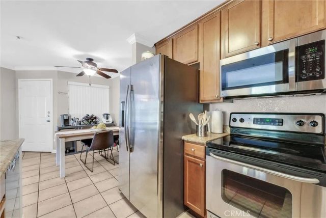 1980 Las Colinas Circle 301, Corona, CA 92879