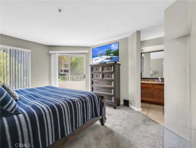 1980 Las Colinas Circle 301, Corona, CA 92879