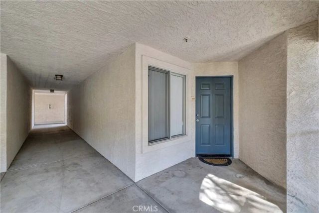 1980 Las Colinas Circle 301, Corona, CA 92879