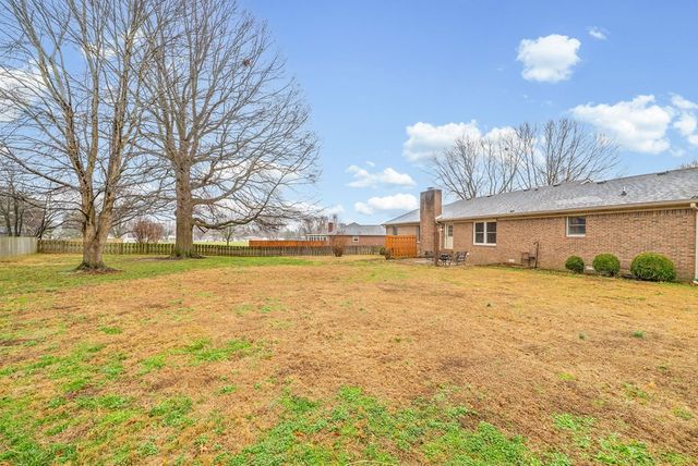 1108 Walnut Court, Hopkinsville, KY 42240