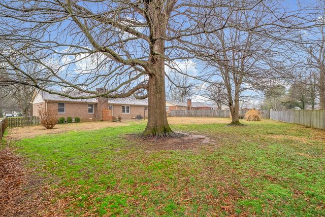 1108 Walnut Court, Hopkinsville, KY 42240