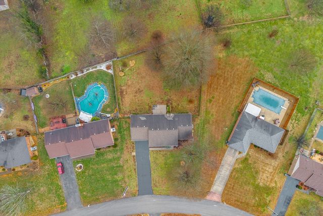 1108 Walnut Court, Hopkinsville, KY 42240