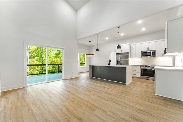 2 Damerham Lane, Bella Vista, AR 72714