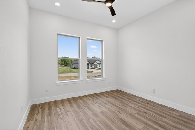 182 Briar Patch Road, Boyd, TX 76023