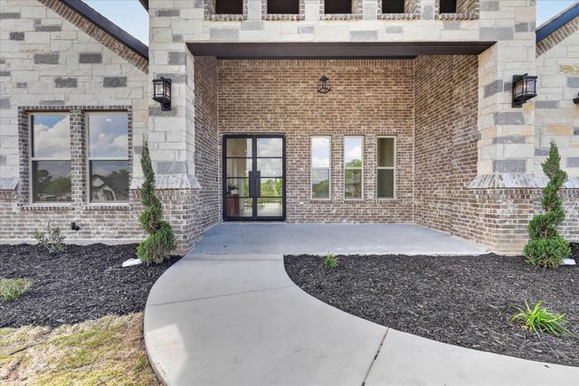 182 Briar Patch Road, Boyd, TX 76023