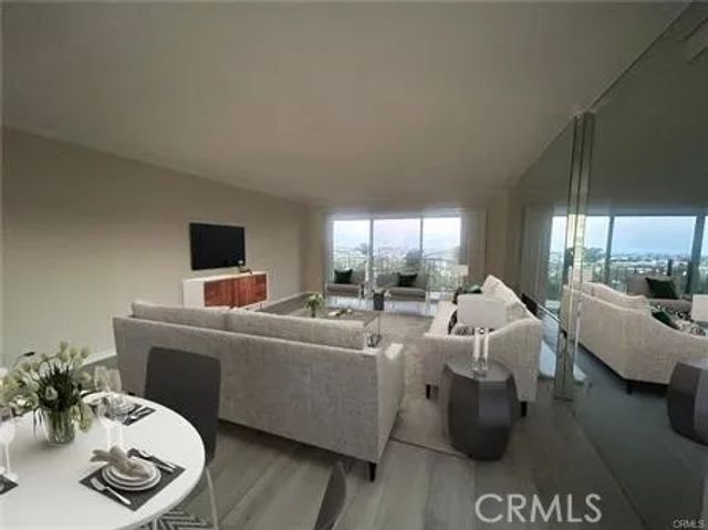 102 Scholz 228, Newport Beach, CA 92663