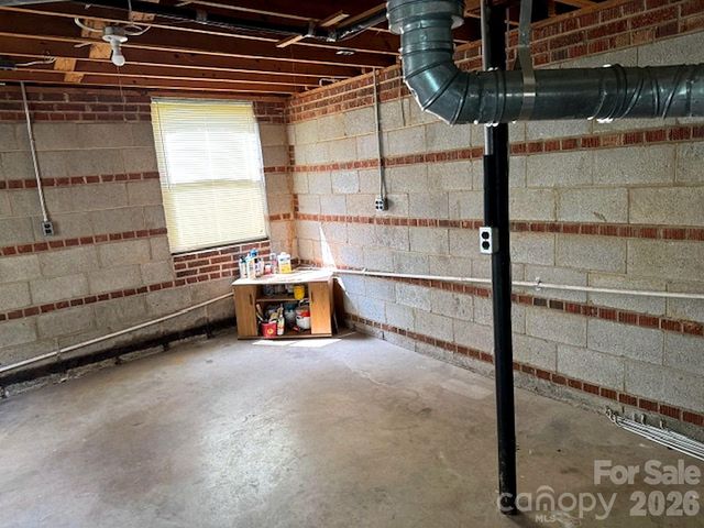 710 Manhasset Road, Charlotte, NC 28209