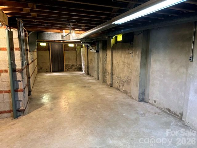 710 Manhasset Road, Charlotte, NC 28209