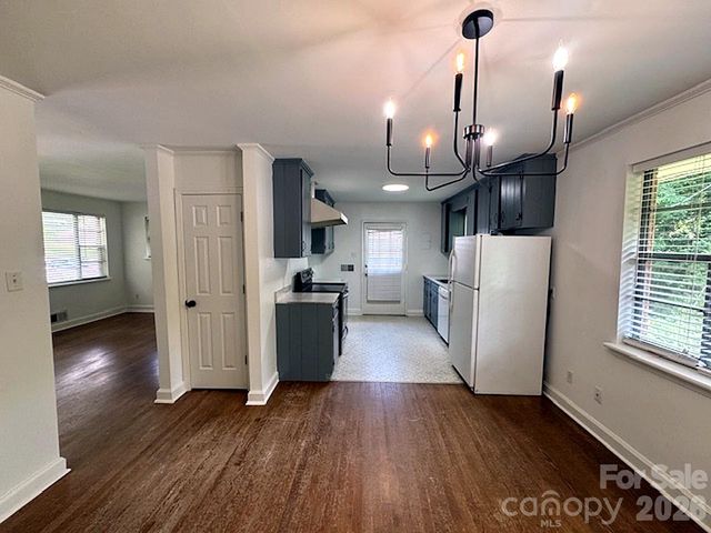 710 Manhasset Road, Charlotte, NC 28209