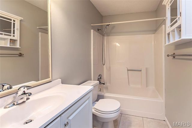 3267 Lupine Drive, Arnold, MO 63010