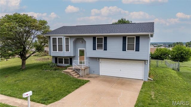 3267 Lupine Drive, Arnold, MO 63010