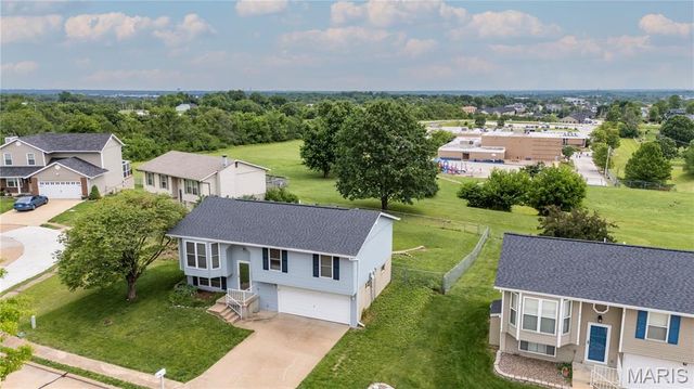 3267 Lupine Drive, Arnold, MO 63010