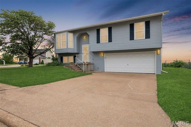 3267 Lupine Drive, Arnold, MO 63010