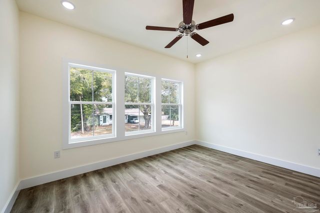 1915 W Chase St, Pensacola, FL 32502