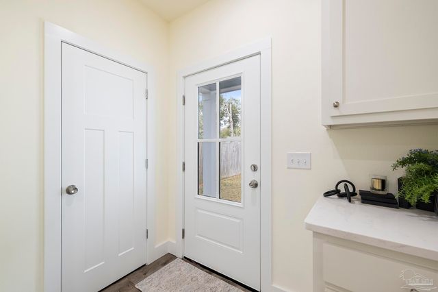 1915 W Chase St, Pensacola, FL 32502