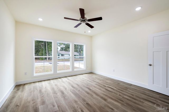 1915 W Chase St, Pensacola, FL 32502