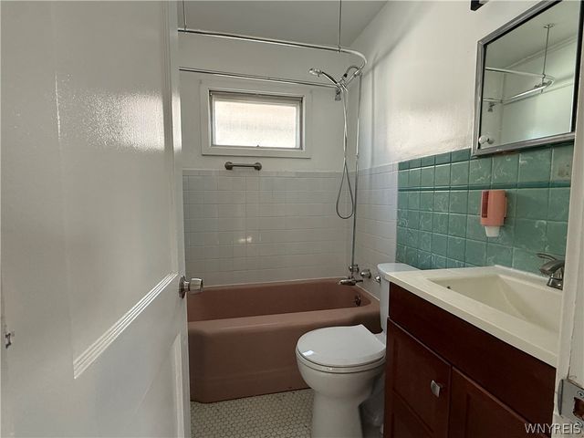 15 Normandy Avenue, Cheektowaga, NY 14225