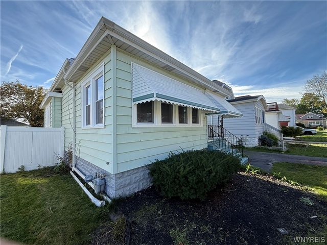 15 Normandy Avenue, Cheektowaga, NY 14225