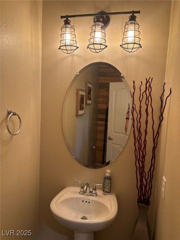 9499 Alma Ridge Avenue, Las Vegas, NV 89178