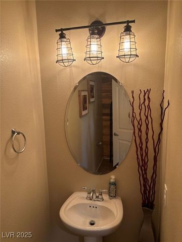 9499 Alma Ridge Avenue, Las Vegas, NV 89178