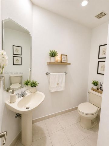 1853 NW 130th Avenue, Pembroke Pines, FL 33028