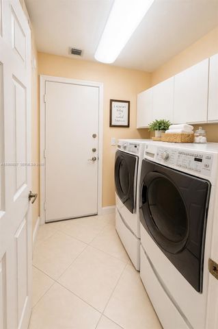 1853 NW 130th Avenue, Pembroke Pines, FL 33028