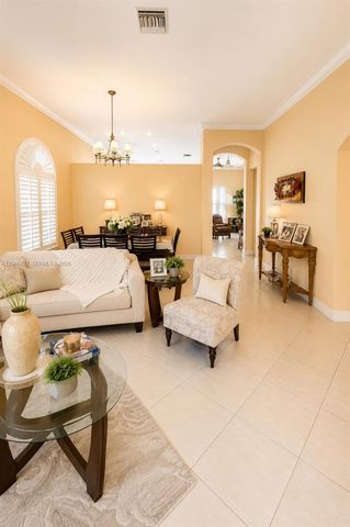 1853 NW 130th Avenue, Pembroke Pines, FL 33028
