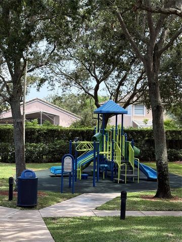 1853 NW 130th Avenue, Pembroke Pines, FL 33028