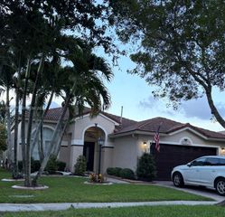 1853 NW 130th Avenue, Pembroke Pines, FL 33028